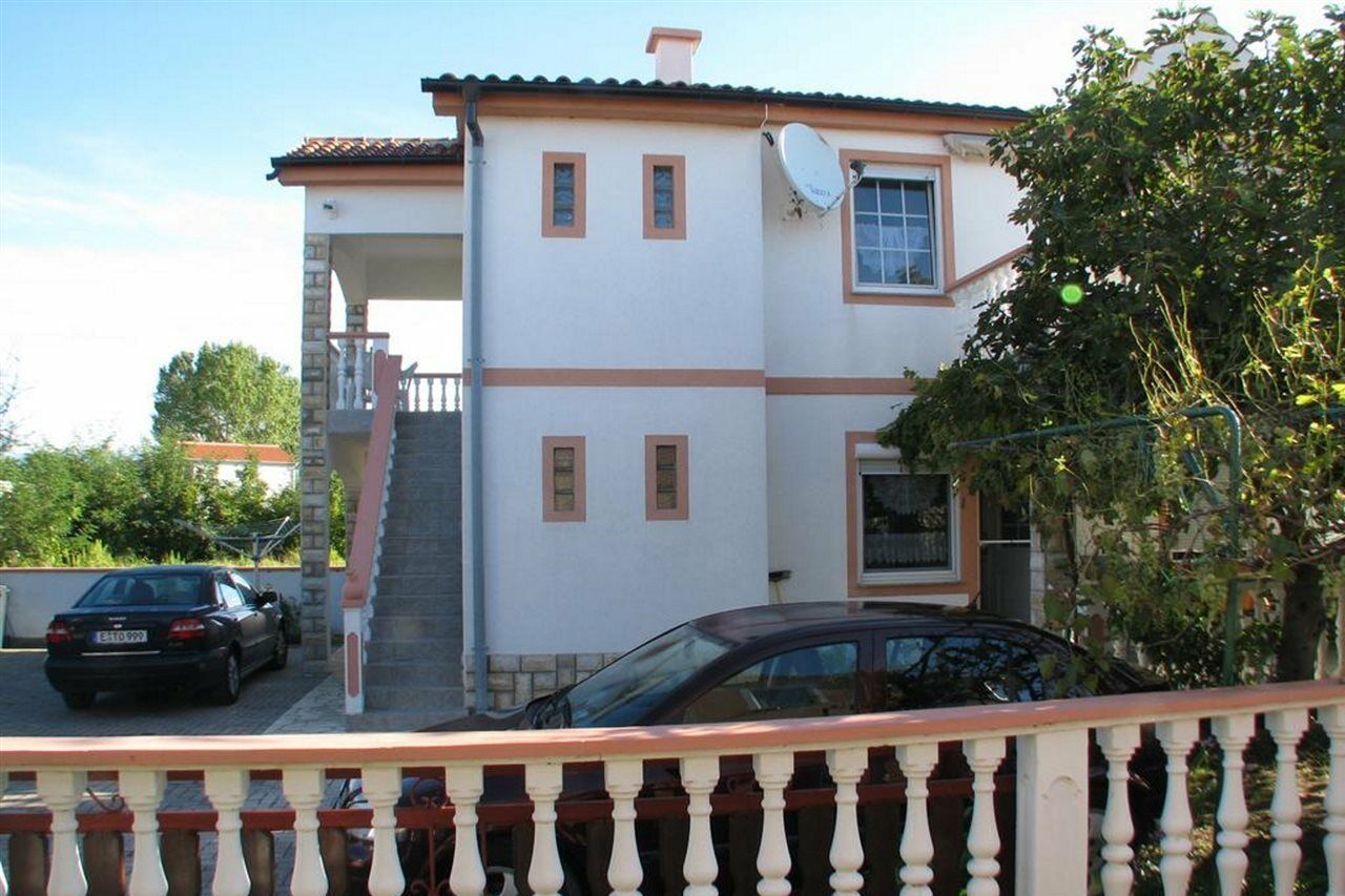 Apartments Galic Nin Exterior foto